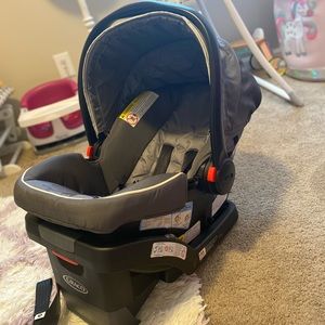 Infant car seat